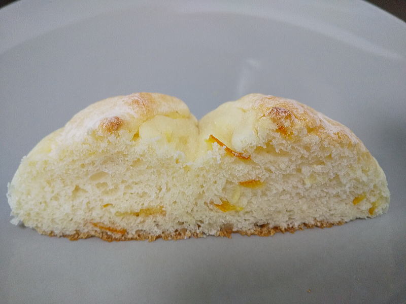 オレンジの白パン フリップアップ / 京都グルメガイド