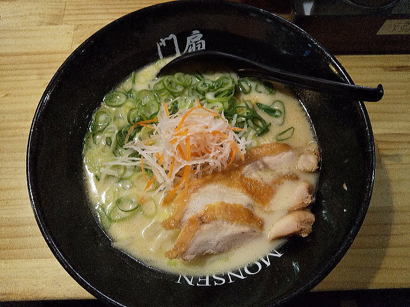 鶏がらラーメン門扇 伏水酒蔵店 / 京都グルメガイド