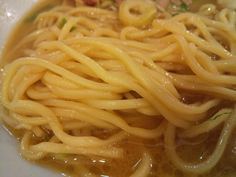 らーめんつけ麺 岡本商店 谷町店